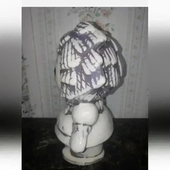 Vintage Porcelain Raggedy Ann Figurine Purple & White 7in. Tall - Picture 3 of 6